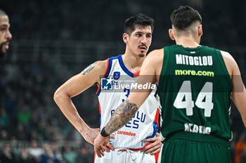 2024-01-09 - 35 Derek Willis of Anadolu Efes Istanbul is playing during the Euroleague, Round
20, match between Panathinaikos AKTOR Athens and Anadolu Efes Istanbul at
the OAKA Altion Arena in Athens, Greece, on January 9, 2024. - PANATHINAIKOS AKTOR ATHENS VS ANADOLU EFES - EUROLEAGUE - BASKETBALL