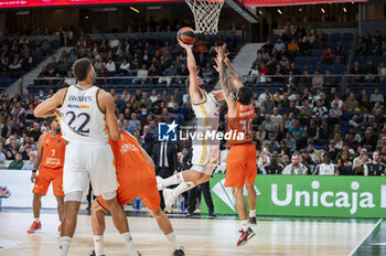 2024-01-11 - Sergio Llull of Real Madrid seen in action with the ball during the Euroleague basketball match between Real Madrid and Valencia at Wizink Center in Madrid, Spain. - REAL MADRID VS VALENCIA - EUROLEAGUE - BASKETBALL