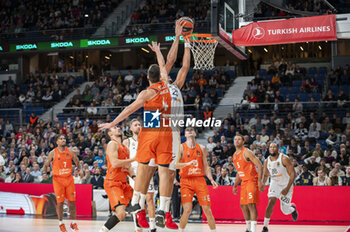 2024-01-11 - Edy Tavares of Real Madrid seen dunking the ball during the Euroleague basketball match between Real Madrid and Valencia at Wizink Center in Madrid, Spain. - REAL MADRID VS VALENCIA - EUROLEAGUE - BASKETBALL