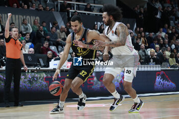 2024-01-12 - Johannes THIEMANN of Alba Berlin and Mike SCOTT of Lyon during the Turkish Airlines EuroLeague basketball match between LDLC ASVEL Villeurbanne and Alba Berlin on January 12, 2024 at Astroballe in Villeurbanne, France - BASKETBALL - EUROLEAGUE - ASVEL V ALBA BERLIN - EUROLEAGUE - BASKETBALL