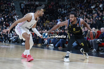 2024-01-12 - Sterling BROWN of Alba Berlin and Timothe LUWAWU CABARROT of Lyon during the Turkish Airlines EuroLeague basketball match between LDLC ASVEL Villeurbanne and Alba Berlin on January 12, 2024 at Astroballe in Villeurbanne, France - BASKETBALL - EUROLEAGUE - ASVEL V ALBA BERLIN - EUROLEAGUE - BASKETBALL