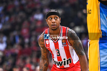 2024-01-18 - 3 Isaiah Canaan of Olympiacos Piraeus is playing during the Euroleague, Round 22, match between Olympiacos Piraeus and Maccabi Playtika Tel Aviv at Peace & Friendship Stadium on January 18, 2024, in Piraeus, Greece - OLYMPIACOS PIRAEUS VS MACCABI TEL AVIV - EUROLEAGUE - BASKETBALL