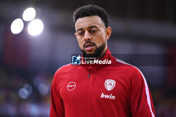 2024-01-18 - 1 Nigel Williams-Goss of Olympiacos Piraeus is playing during the Euroleague, Round 22, match between Olympiacos Piraeus and Maccabi Playtika Tel Aviv at Peace & Friendship Stadium on January 18, 2024, in Piraeus, Greece - OLYMPIACOS PIRAEUS VS MACCABI TEL AVIV - EUROLEAGUE - BASKETBALL