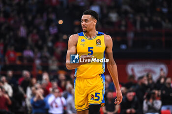 2024-01-18 - 5 Wade Baldwin IV of Maccabi Playtika Tel Aviv is playing during the Euroleague, Round 22, match between Olympiacos Piraeus and Maccabi Playtika Tel Aviv at Peace & Friendship Stadium on January 18, 2024, in Piraeus, Greece. - OLYMPIACOS PIRAEUS VS MACCABI TEL AVIV - EUROLEAGUE - BASKETBALL