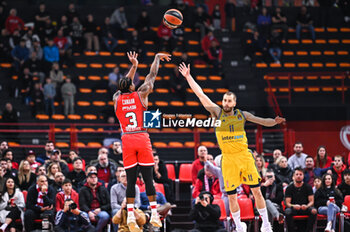 2024-01-30 - 3 Isaiah Canaan of Olympiacos Piraeus is playing during the Euroleague, Round 24, match between Olympiacos Piraeus and Alba Berlin at Peace & Friendship Stadium on January 30, 2024, in Piraeus, Greece. - OLYMPIACOS PIRAEUS VS ALBA BERLIN - EUROLEAGUE - BASKETBALL