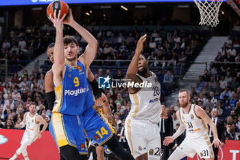 2024-01-30 - Roman Sorkin of Maccabi Tel Aviv during the Turkish Airlines EuroLeague basketball match between Real Madrid and Maccabi Playtika Tel Aviv on January 30, 2024 at Wizink Center in Madrid, Spain - BASKETBALL - EUROLEAGUE - REAL MADRID V MACCABI TEL AVIV - EUROLEAGUE - BASKETBALL