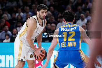 2024-01-30 - Facundo Campazzo of Real Madrid during the Turkish Airlines EuroLeague basketball match between Real Madrid and Maccabi Playtika Tel Aviv on January 30, 2024 at Wizink Center in Madrid, Spain - BASKETBALL - EUROLEAGUE - REAL MADRID V MACCABI TEL AVIV - EUROLEAGUE - BASKETBALL