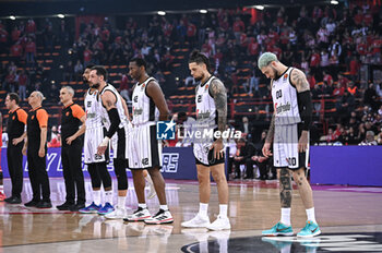 2024-03-07 - Players of Virtus Segafredo Bologna during the Euroleague, Round 28, match between Olympiacos Piraeus and Virtus Segafredo Bologna at Peace & Friendship Stadium on March 7, 2024, in Piraeus, Greece. - OLYMPIACOS BC VS VIRTUS SEGAFREDO BOLOGNA - EUROLEAGUE - BASKETBALL