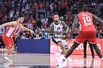2024-03-07 - 23 Daniel Hackett of Virtus Segafredo Bologna is playing during the Euroleague, Round 28, match between Olympiacos Piraeus and Virtus Segafredo Bologna at Peace & Friendship Stadium on March 7, 2024, in Piraeus, Greece. - OLYMPIACOS BC VS VIRTUS SEGAFREDO BOLOGNA - EUROLEAGUE - BASKETBALL