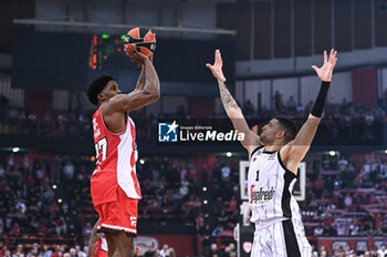 2024-03-07 - 77 Shaquielle McKissic of Olympiacos Piraeus is playing during the Euroleague, Round 28, match between Olympiacos Piraeus and Virtus Segafredo Bologna at Peace & Friendship Stadium on March 7, 2024, in Piraeus, Greece. - OLYMPIACOS BC VS VIRTUS SEGAFREDO BOLOGNA - EUROLEAGUE - BASKETBALL