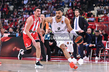 2024-03-21 - 9 Timothe Luwawu-Cabarrot of LDLC ASVEL Villeurbanne is playing during the Euroleague, Round 31, match between Olympiacos Piraeus and LDLC ASVEL Villeurbanne at Peace & Friendship Stadium on March 21, 2024, in Piraeus, Greece. - OLYMPIACOS PIRAEUS VS LDLC ASVEL VILLEURBANNE - EUROLEAGUE - BASKETBALL