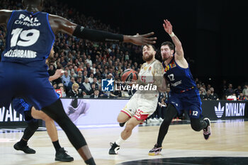 2024-03-28 - Mike JAMES of Monaco and Nando DE COLO of Lyon and Youssoupha FALL of Lyon during the Turkish Airlines EuroLeague basketball match between LDLC ASVEL Villeurbanne and AS Monaco on March 28, 2024 at LDLC Arena in Decines-Charpieu, France - BASKETBALL - EUROLEAGUE - ASVEL V MONACO - EUROLEAGUE - BASKETBALL
