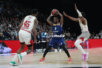 2024-03-28 - Paris LEE of Lyon and Jordan LOYD of Monaco and Donta HALL of Monaco during the Turkish Airlines EuroLeague basketball match between LDLC ASVEL Villeurbanne and AS Monaco on March 28, 2024 at LDLC Arena in Decines-Charpieu, France - BASKETBALL - EUROLEAGUE - ASVEL V MONACO - EUROLEAGUE - BASKETBALL