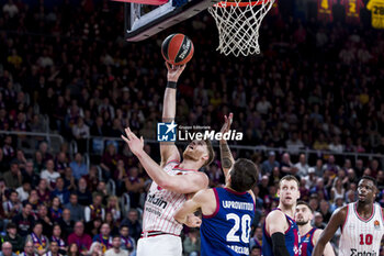2024-04-24 - Thomas Walkup of Olympiacos during the Turkish Airlines EuroLeague basketball match between FC Barcelona and Olympiacos Piraeus on April 24, 2024 at Palau Blaugrana in Barcelona, Spain - BASKETBALL - EUROLEAGUE - BARCELONA V OLYMPIACOS PIRAEUS - EUROLEAGUE - BASKETBALL