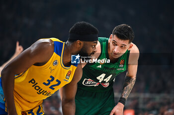 07/05/2024 - 44 Konstantinos Mitoglou of Panathinaikos Athens competing with 32 Josh Nebo of Maccabi Playtika Tel Aviv during the Euroleague, Playoff D, Game 5, match between Panathinaikos Athens and Maccabi Playtika Tel Aviv at Oaka Altion on May 7, 2024, in Athens, Greece. - PANATHINAIKOS AKTOR ATHENS VS MACCABI TEL AVIV, PLAYOFFS D, GAME 5 - EUROLEAGUE - BASKET