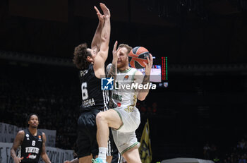 2024-10-15 - Ignas Brazdeikis (Zalgiris) in action thwarted by Alessandro Pajola (Virtus Bologna) during the basketball Turkish Airlines Euroleague match between Virtus Segafredo Bologna and Zalgiris Kaunas at the Unipol Arena, Casalecchio (Bologna), Italy, October 15, 2024 - photo: Michele Nucci - SEGAFREDO VIRTUS BOLOGNA VS ZALGIRIS KAUNAS - EUROLEAGUE - BASKETBALL