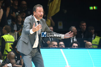 2024-10-15 - Luca Banchi, head coach of Virtus Bologna during the basketball Turkish Airlines Euroleague match between Virtus Segafredo Bologna and Zalgiris Kaunas at the Unipol Arena, Casalecchio (Bologna), Italy, October 15, 2024 - photo: Michele Nucci - SEGAFREDO VIRTUS BOLOGNA VS ZALGIRIS KAUNAS - EUROLEAGUE - BASKETBALL