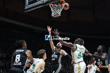 2024-10-15 - Marco Belinelli (Virtus Bologna) during the basketball Turkish Airlines Euroleague match between Virtus Segafredo Bologna and Zalgiris Kaunas at the Unipol Arena, Casalecchio (Bologna), Italy, October 15, 2024 - photo: Michele Nucci - SEGAFREDO VIRTUS BOLOGNA VS ZALGIRIS KAUNAS - EUROLEAGUE - BASKETBALL