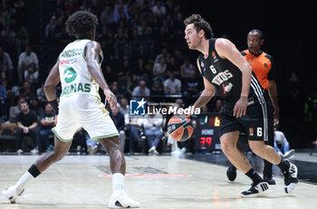 2024-10-15 - Alessandro Pajola (Virtus Bologna) (R) in action thwarted by Sylvain Francisco (Zalgiris) during the basketball Turkish Airlines Euroleague match between Virtus Segafredo Bologna and Zalgiris Kaunas at the Unipol Arena, Casalecchio (Bologna), Italy, October 15, 2024 - photo: Michele Nucci - SEGAFREDO VIRTUS BOLOGNA VS ZALGIRIS KAUNAS - EUROLEAGUE - BASKETBALL