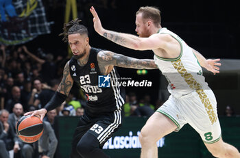 2024-10-15 - Daniel Hackett (Virtus Bologna) \1s\in action thwarted by Ignas Brazdeikis (Zalgiris) during the basketball Turkish Airlines Euroleague match between Virtus Segafredo Bologna and Zalgiris Kaunas at the Unipol Arena, Casalecchio (Bologna), Italy, October 15, 2024 - photo: Michele Nucci - SEGAFREDO VIRTUS BOLOGNA VS ZALGIRIS KAUNAS - EUROLEAGUE - BASKETBALL