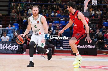 2024-10-17 - Ignas Brazdeikis (Zalgiris Kaunas) & Leandro Bolmaro (EA7 Emporio Armani Olimpia Milano) - EA7 EMPORIO ARMANI MILANO VS ZALGIRIS KAUNAS - EUROLEAGUE - BASKETBALL