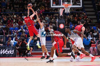 2024-10-24 - Leandro Bolmaro (EA7 Emporio Armani Olimpia Milano) - EA7 EMPORIO ARMANI MILANO VS ANADOLU EFES ISTANBUL - EUROLEAGUE - BASKETBALL