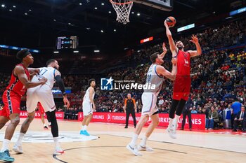 2024-10-24 - Nikola Mirotic (EA7 Emporio Armani Olimpia Milano) - EA7 EMPORIO ARMANI MILANO VS ANADOLU EFES ISTANBUL - EUROLEAGUE - BASKETBALL