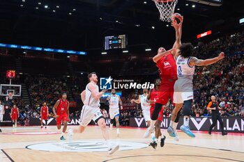 2024-10-24 - Nikola Mirotic (EA7 Emporio Armani Olimpia Milano) & Shane Larkin (Anadolu Efes Istanbul) - EA7 EMPORIO ARMANI MILANO VS ANADOLU EFES ISTANBUL - EUROLEAGUE - BASKETBALL