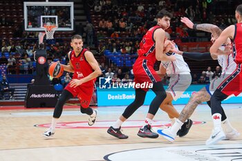 2024-10-24 - Diego Flaccadori (EA7 Emporio Armani Olimpia Milano) & Guglielmo Caruso (EA7 Emporio Armani Olimpia Milano) - EA7 EMPORIO ARMANI MILANO VS ANADOLU EFES ISTANBUL - EUROLEAGUE - BASKETBALL