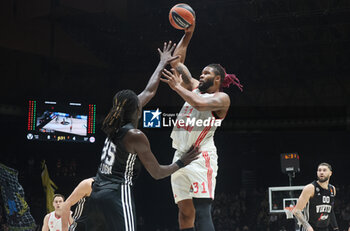 2024-10-29 - Devin Booker (Bayern) during the basketball Turkish Airlines Euroleague match between Virtus Segafredo Bologna and Bayern Monaco at the Unipol Arena, Casalecchio (Bologna), Italy, October 29, 2024 - photo: Michele Nucci - SEGAFREDO VIRTUS BOLOGNA VS BAYERN MUNICH - EUROLEAGUE - BASKETBALL