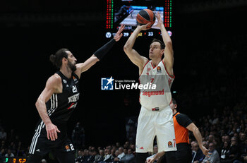 2024-10-29 - Johannes Voigtmann (Bayern) (R) in action thwarted by Tornike Shengelia (Virtus Bologna) during the basketball Turkish Airlines Euroleague match between Virtus Segafredo Bologna and Bayern Monaco at the Unipol Arena, Casalecchio (Bologna), Italy, October 29, 2024 - photo: Michele Nucci - SEGAFREDO VIRTUS BOLOGNA VS BAYERN MUNICH - EUROLEAGUE - BASKETBALL