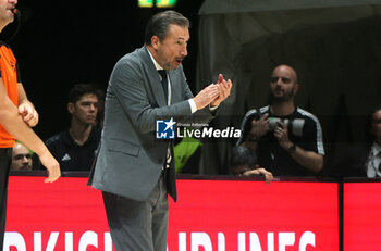 2024-10-29 - Luca Banchi, head coach of Virtus Bologna during the basketball Turkish Airlines Euroleague match between Virtus Segafredo Bologna and Bayern Monaco at the Unipol Arena, Casalecchio (Bologna), Italy, October 29, 2024 - photo: Michele Nucci - SEGAFREDO VIRTUS BOLOGNA VS BAYERN MUNICH - EUROLEAGUE - BASKETBALL