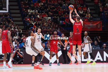 2024-10-31 - Fabien Causeur (EA7 Emporio Armani Olimpia Milano) - EA7 EMPORIO ARMANI MILANO VS SEGAFREDO VIRTUS BOLOGNA - EUROLEAGUE - BASKETBALL