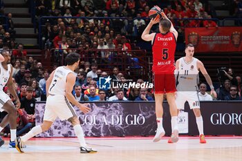 2024-11-07 - Fabien Causeur (EA7 Emporio Armani Olimpia Milano) - EA7 EMPORIO ARMANI MILANO VS REAL MADRID - EUROLEAGUE - BASKETBALL