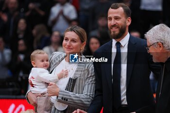 2024-11-07 - Celebrating the Sergio “Chacho” Rodriguez night - EA7 EMPORIO ARMANI MILANO VS REAL MADRID - EUROLEAGUE - BASKETBALL