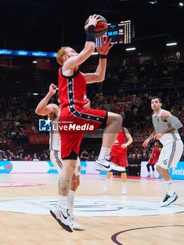 2024-11-07 - Nico Mannion (EA7 Emporio Armani Olimpia Milano) - EA7 EMPORIO ARMANI MILANO VS REAL MADRID - EUROLEAGUE - BASKETBALL