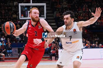 2024-11-07 - Nico Mannion (EA7 Emporio Armani Olimpia Milano) & Facundo Campazzo (Real Madrid) - EA7 EMPORIO ARMANI MILANO VS REAL MADRID - EUROLEAGUE - BASKETBALL