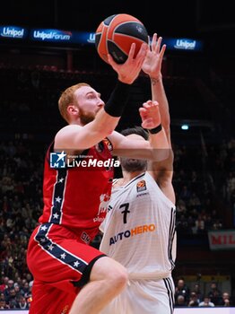 2024-11-07 - Nico Mannion (EA7 Emporio Armani Olimpia Milano) & Facundo Campazzo (Real Madrid) - EA7 EMPORIO ARMANI MILANO VS REAL MADRID - EUROLEAGUE - BASKETBALL