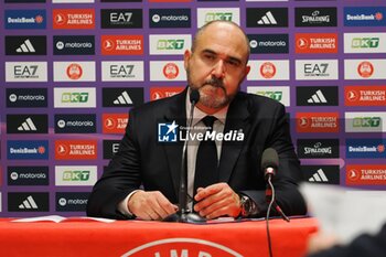 2024-11-07 - Chus Mateo, head coach Real Madrid - EA7 EMPORIO ARMANI MILANO VS REAL MADRID - EUROLEAGUE - BASKETBALL