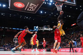 2024-11-21 - Wenyen Gabriel (Maccabi Playtika Tel Aviv) - EA7 EMPORIO ARMANI MILANO VS MACCABI PLAYTIKA TELAVIV - EUROLEAGUE - BASKETBALL