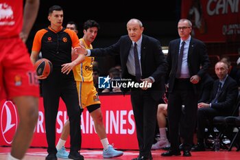 2024-11-21 - Ettore Messina, head coach EA7 Emporio Armani Olimpia Milano - EA7 EMPORIO ARMANI MILANO VS MACCABI PLAYTIKA TELAVIV - EUROLEAGUE - BASKETBALL