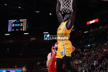 2024-11-21 - Wenyen Gabriel (Maccabi Playtika Tel Aviv) - EA7 EMPORIO ARMANI MILANO VS MACCABI PLAYTIKA TELAVIV - EUROLEAGUE - BASKETBALL