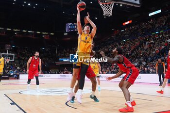 2024-11-21 - Roman Sorkin (Maccabi Playtika Tel Aviv) - EA7 EMPORIO ARMANI MILANO VS MACCABI PLAYTIKA TELAVIV - EUROLEAGUE - BASKETBALL