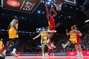 2024-11-21 - Zack LeDay (EA7 Emporio Armani Olimpia Milano) - EA7 EMPORIO ARMANI MILANO VS MACCABI PLAYTIKA TELAVIV - EUROLEAGUE - BASKETBALL