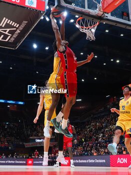 2024-11-21 - Zack LeDay (EA7 Emporio Armani Olimpia Milano) - EA7 EMPORIO ARMANI MILANO VS MACCABI PLAYTIKA TELAVIV - EUROLEAGUE - BASKETBALL