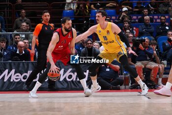 2024-11-21 - Nikola Mirotic (EA7 Emporio Armani Olimpia Milano) & Jake Cohen (Maccabi Playtika Tel Aviv) - EA7 EMPORIO ARMANI MILANO VS MACCABI PLAYTIKA TELAVIV - EUROLEAGUE - BASKETBALL