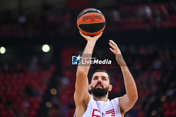 2024-10-15 - 33 Nikola Mirotic of EA7 Emporio Armani Milan is playing during the Euroleague, Round 3 match between Olympiacos Piraeus and EA7 Emporio Armani Milan at Peace and Friendship Stadium on October 15, 2024, Piraeus, Greece. - OLYMPIACOS VS EA7 EMPORIO ARMANI MILAN - EUROLEAGUE - BASKETBALL