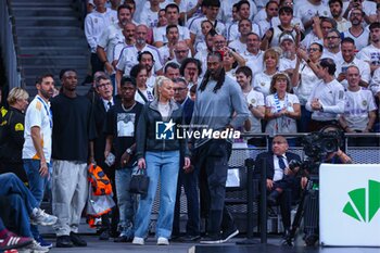 2024-10-24 - 24th October 2024; Wizink Center; Madrid, Spain; Turkish Airlines Euroleague Basketball; Spain, Real Madrid vs Crvena Zvezda; Vinicius Real Madrid of FootballEuroleague Basketball Real Madrid v Crvena Zvezda 900/Cordon Press - EUROLEAGUE BASKETBALL REAL MADRID V CRVENA ZVEZDA - EUROLEAGUE - BASKETBALL