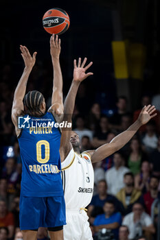 2024-10-25 - Kevin Punter (Barca Basket) in action during a EuroLeague match between Braca Basket and Asvel Villeurbanne at Palau Blaugrana in Barcelona, Barcelona, Spain, on October 25 2024. Photo by Felip Mondino / Panoramic - BARÇA BASKET - ASVEL VILLEURBANNE - EUROLEAGUE - BASKETBALL