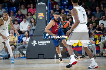 2024-10-25 - Jabari Parker (Barca Basket) in action during a EuroLeague match between Braca Basket and Asvel Villeurbanne at Palau Blaugrana in Barcelona, Barcelona, Spain, on October 25 2024. Photo by Felipe Mondino - BARÇA BASKET - ASVEL VILLEURBANNE - EUROLEAGUE - BASKETBALL